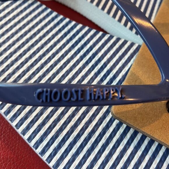 NWT Rae Dunn flip flops - Picture 3 of 3